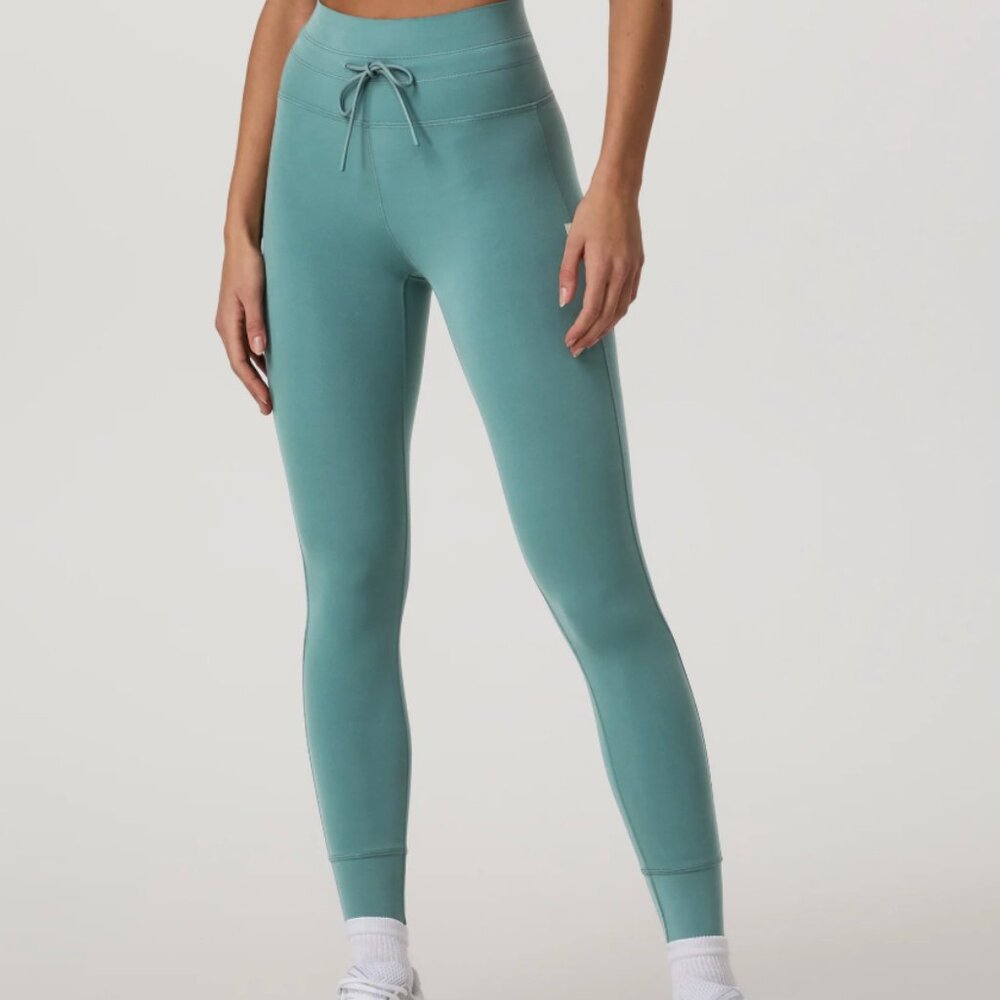 Womens Daily Form Bra & Legging Set | Vuori - Picture 5 of 5
